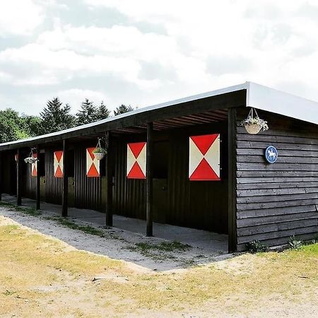 Sfeervol Chalet In Het Bos Nunspeet Exterior foto
